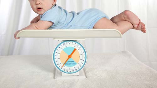وزن و قد استاندارد نوزاد از یک ماهگی تا یک سالگی طبق جدیدترین تحقیقات