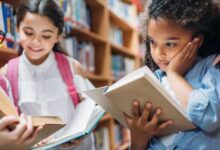 کودک در حال یادگیری