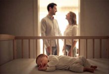 نوزاد مستقل خوابیده