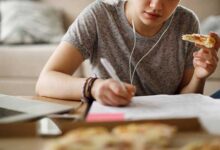 تغذیه نامناسب و فست‌فود هنگام مطالعه