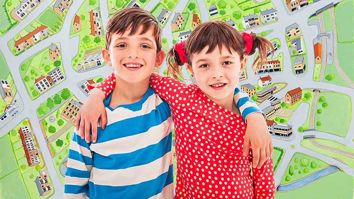 تاپسی و تیم (Topsy and Tim)
