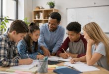 برگزاری کلاس تقویتی گروهی با حضور معلم و دانش‌آموزان